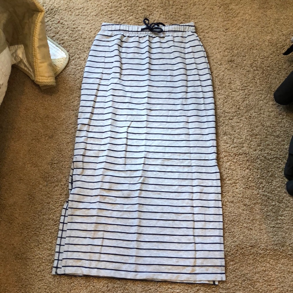 Gap grey and navy maxi skirt extra small (XS)